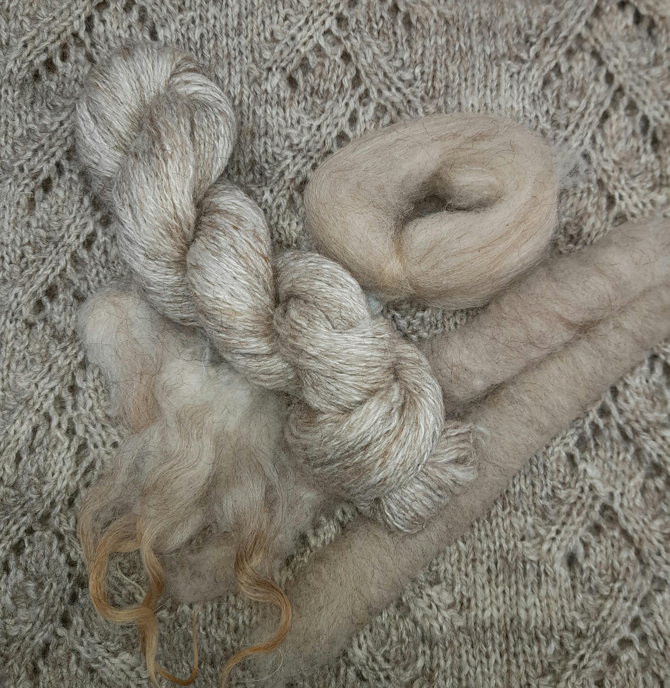 Beige yarn close up photo